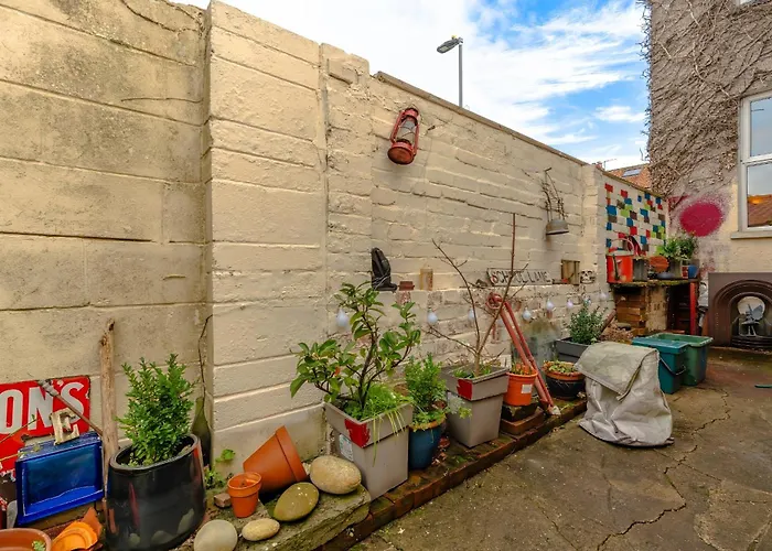 Ferienhaus Colourful Victorian Cottage, Wood Burner, Garden *