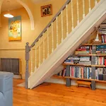 Colourful Victorian Cottage, Wood Burner, Garden Hébergement de vacances