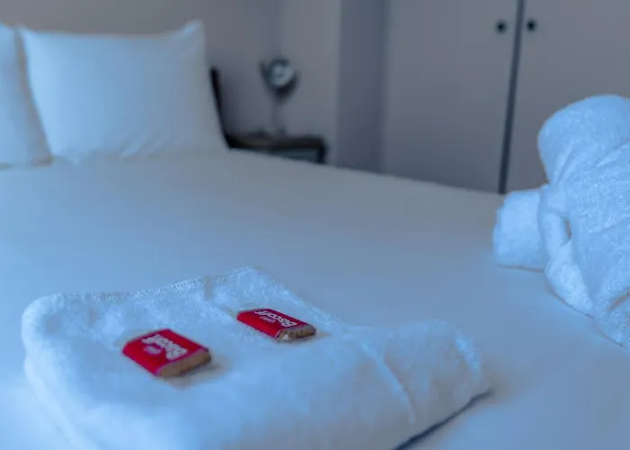 Colourful Victorian With Sunny Garden Nyaraló *