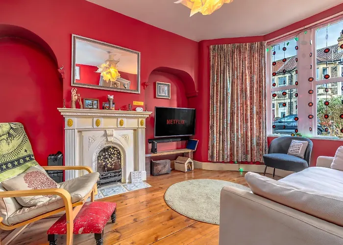 Colourful Victorian Cottage, Wood Burner, Garden Prázdninový dům Bristol