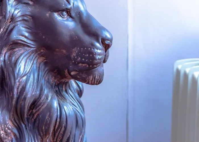 Colourful Victorian With Sunny Garden Nyaraló